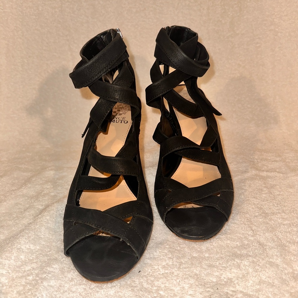 VINCE CAMUTO shoes